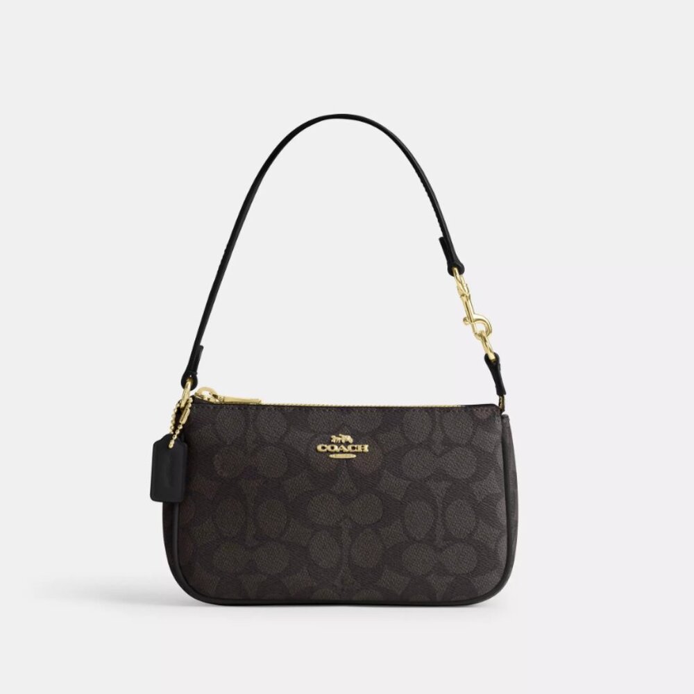 Nolita 19 in Signature Canvas
